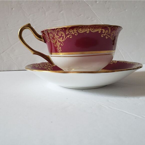 Clarence Cup & Saucer - Picture 4 of 11